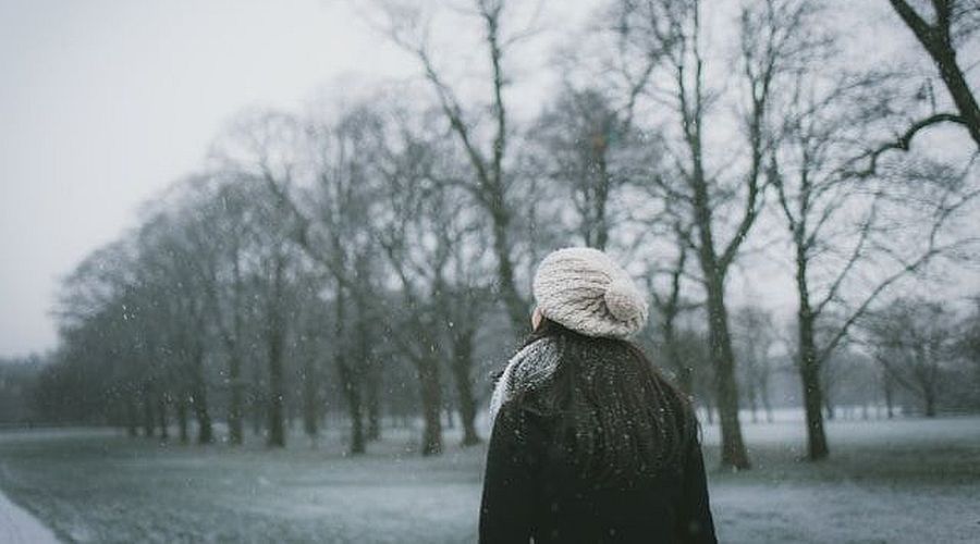 Значителни снеговалежи в Южна България, ще продължи да нахлува студен въздух
